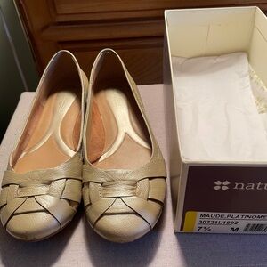 Gold tan leather casual ballet flat - Naturalizer Maude